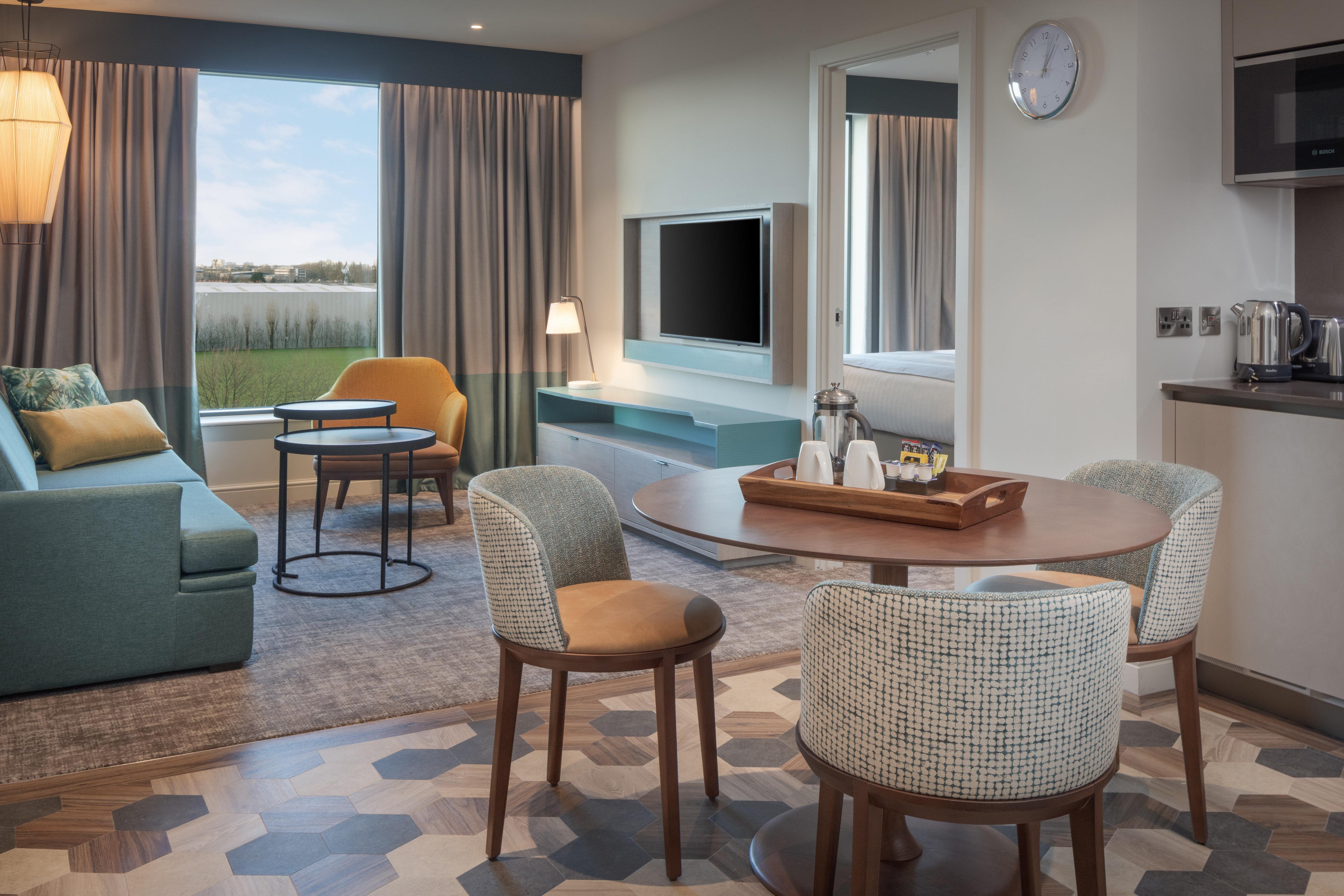 Staybridge Suites London Heathrow - Bath Road, An Ihg Aparthotel Hillingdon Zewnętrze zdjęcie