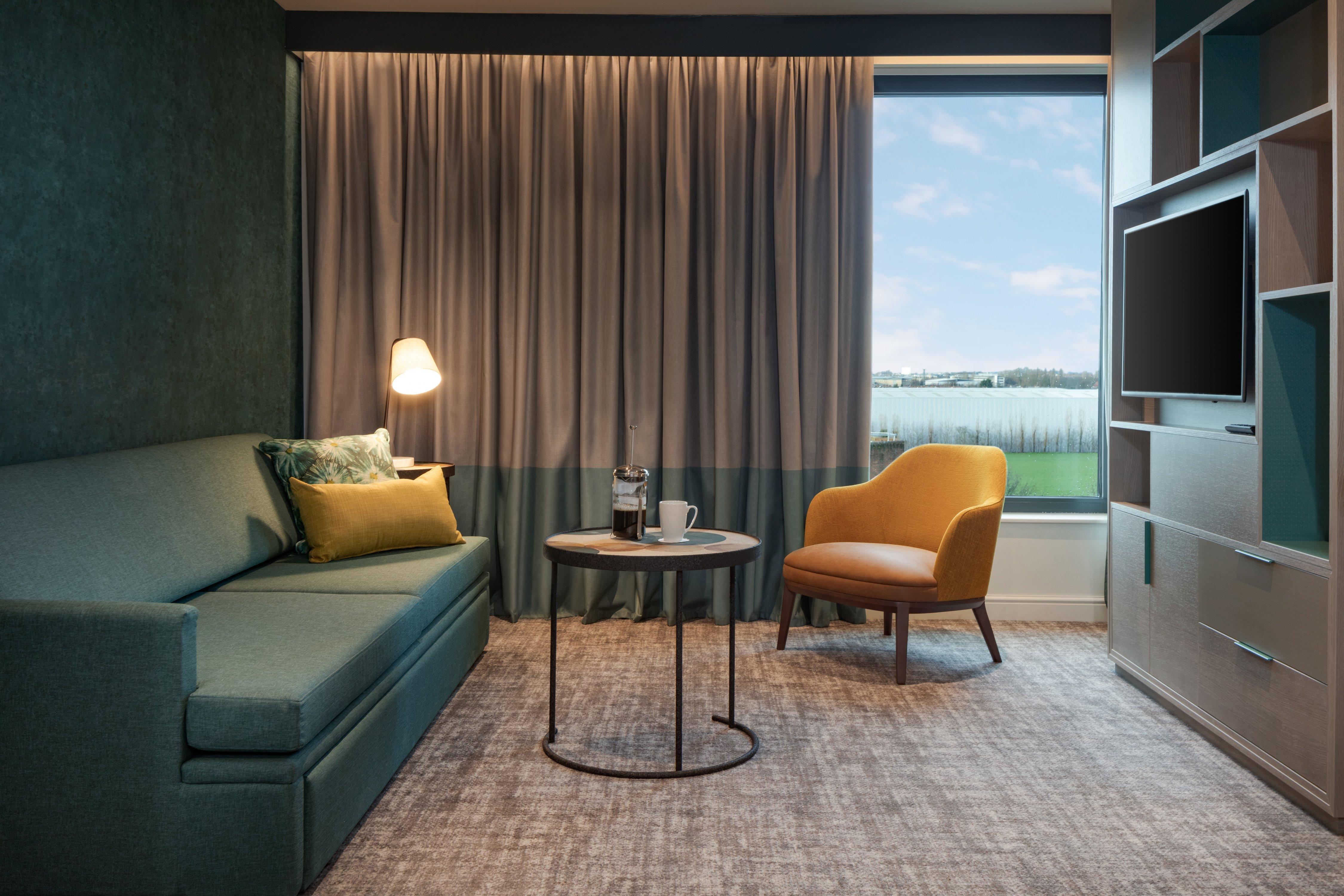 Staybridge Suites London Heathrow - Bath Road, An Ihg Aparthotel Hillingdon Zewnętrze zdjęcie